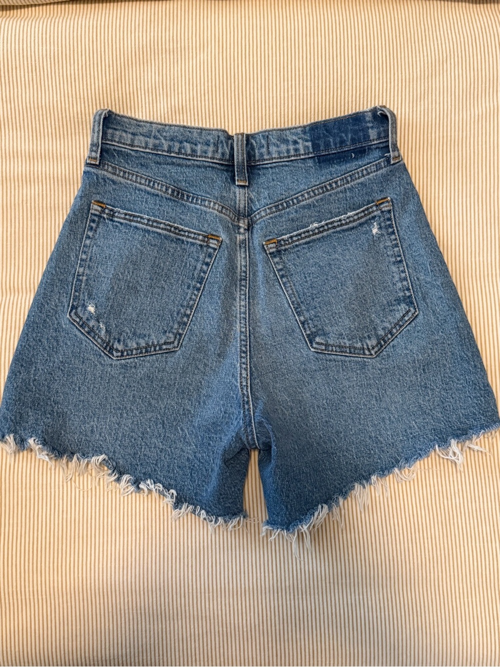 Abercrombie & Fitch Medium Wash Dad Shorts - Picture 2 of 3